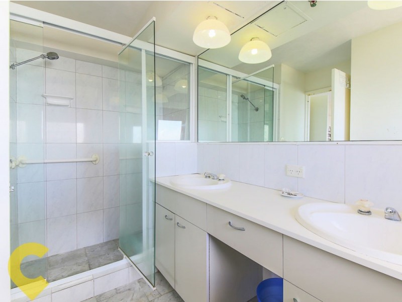 11/7 Britannia Avenue, Broadbeach QLD 4218