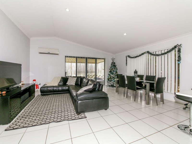 40 Alvine Drive, Eagleby QLD 4207