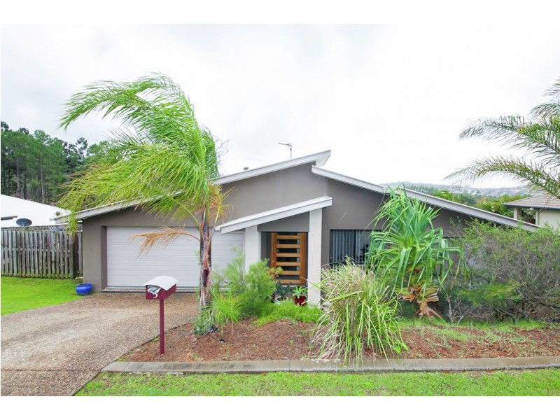 5 Bushland Place, Maudsland QLD 4210