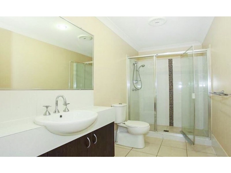 5 Bushland Place, Maudsland QLD 4210