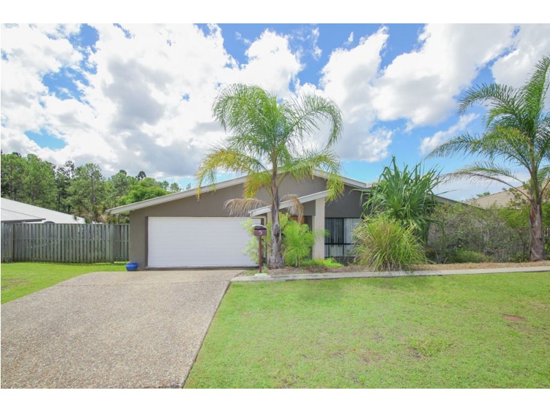 5 Bushland Place, Maudsland QLD 4210