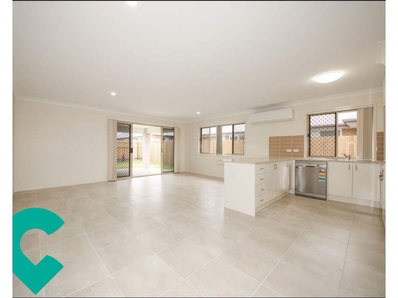 72 Milbrook Cres, Pimpama QLD 4209