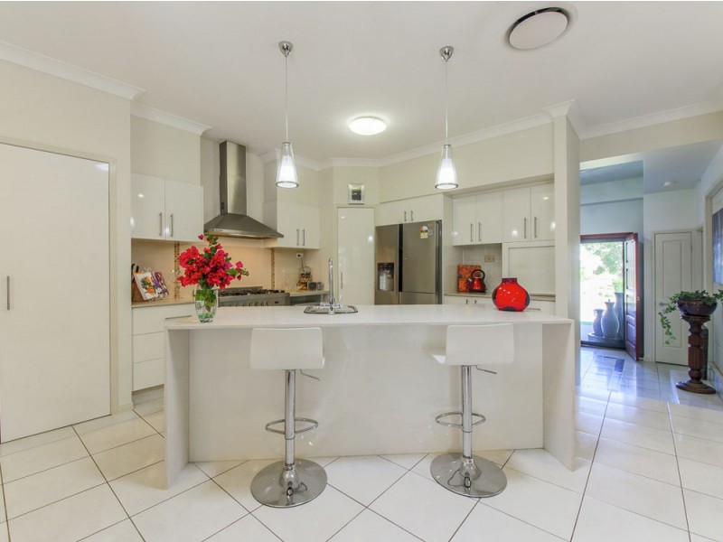 6 Picnic Creek Drive, Coomera QLD 4209
