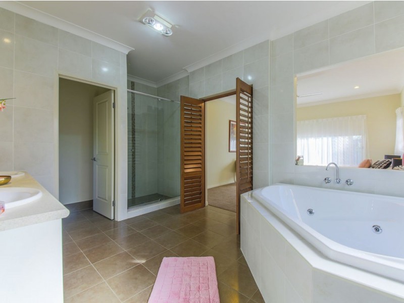 6 Picnic Creek Drive, Coomera QLD 4209