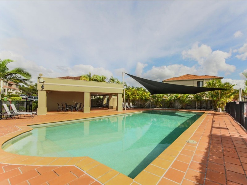 36/74 Universal Street, Pacific Pines QLD 4211