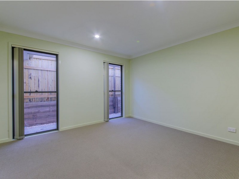 6 Percy Earl Crecent, Pimpama QLD 4209