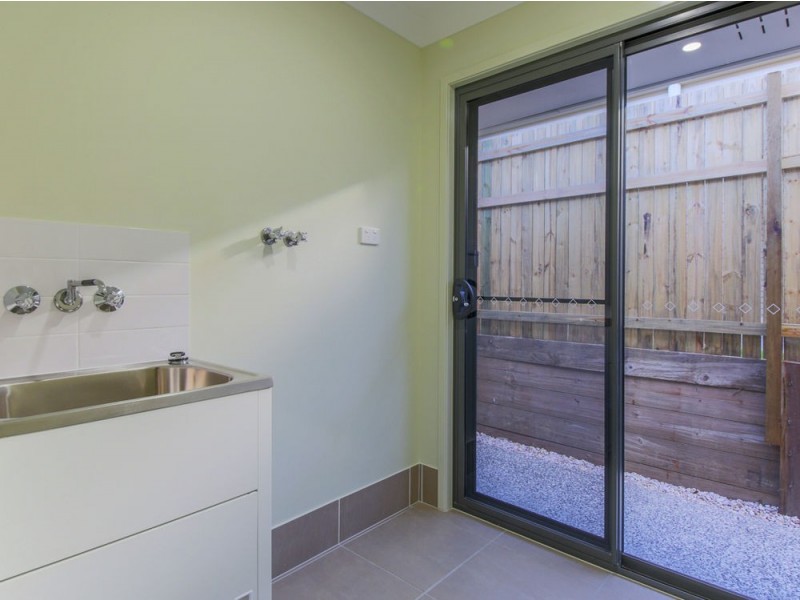 6 Percy Earl Crecent, Pimpama QLD 4209