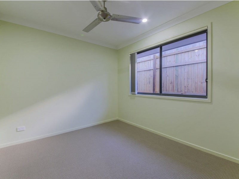 6 Percy Earl Crecent, Pimpama QLD 4209