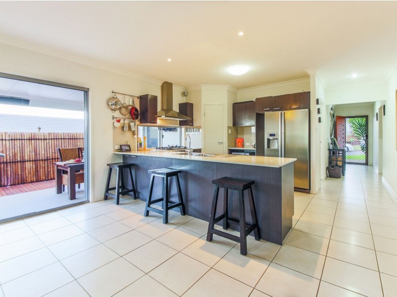 5 Isetta Court, Upper Coomera QLD 4209