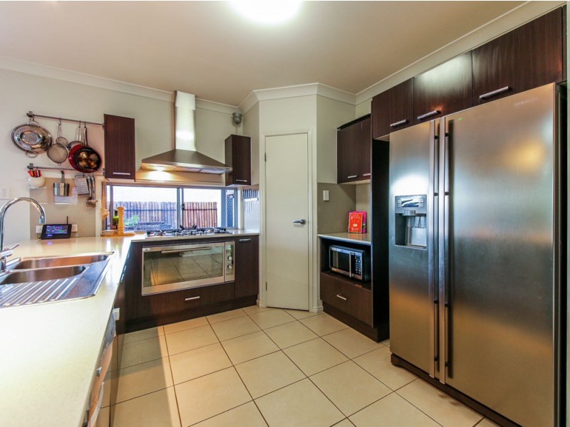 5 Isetta Court, Upper Coomera QLD 4209