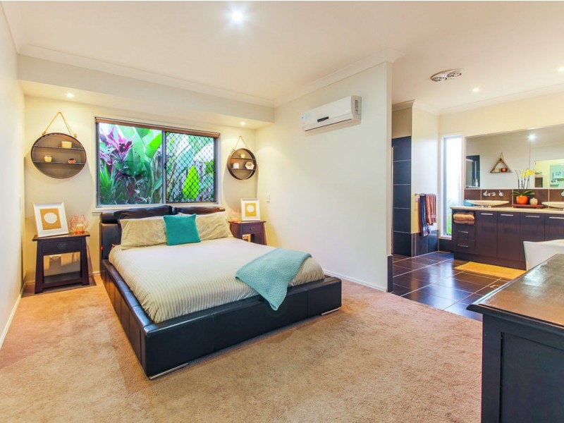 5 Isetta Court, Upper Coomera QLD 4209