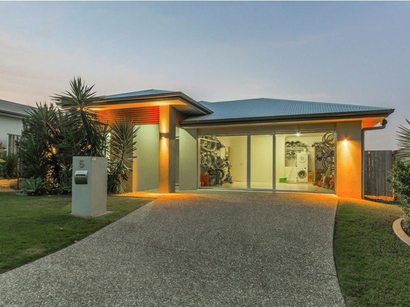 5 Isetta Court, Upper Coomera QLD 4209