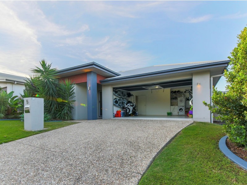 5 Isetta Court, Upper Coomera QLD 4209