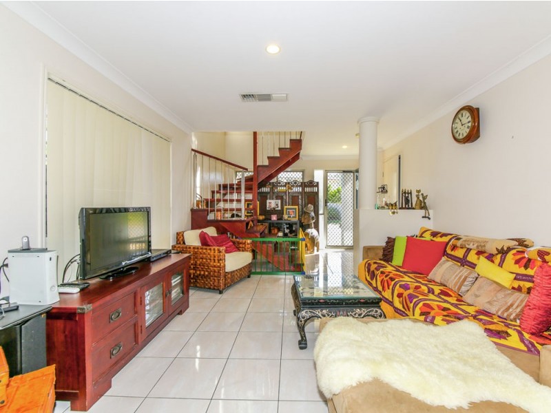 8 Eliena Way, Upper Coomera QLD 4209