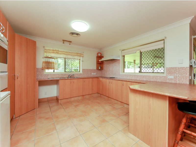 16 Petrel Place, Jacobs Well QLD 4208