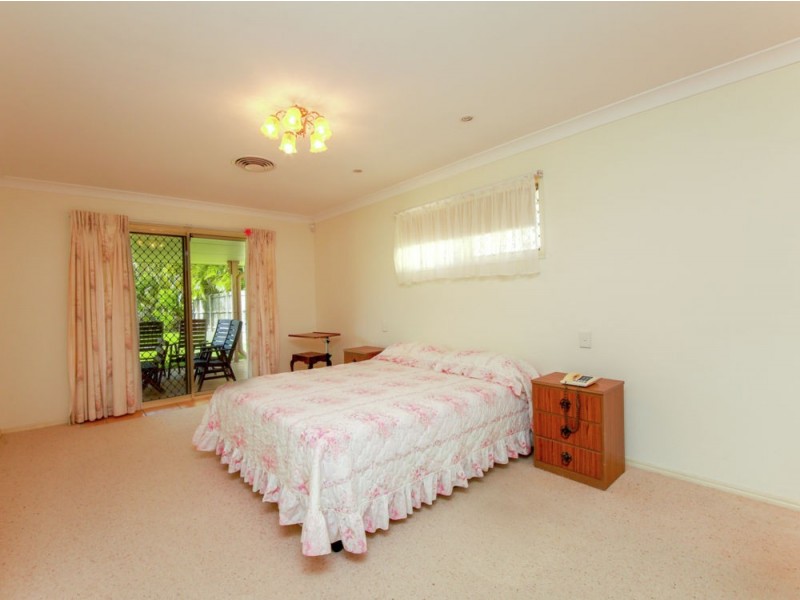 16 Petrel Place, Jacobs Well QLD 4208