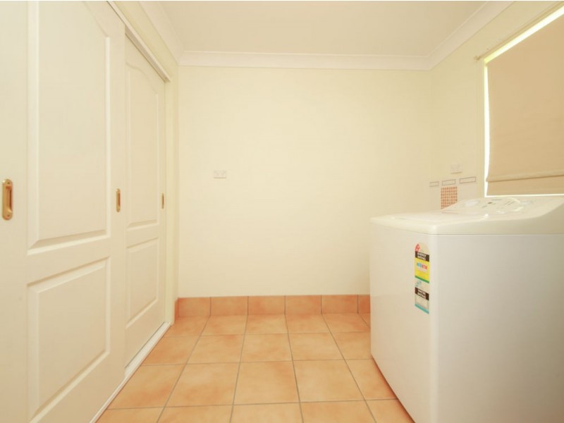 16 Petrel Place, Jacobs Well QLD 4208
