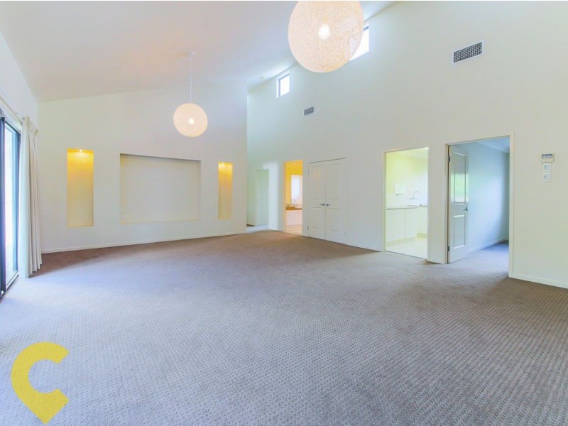 23 Hillary Circuit, Pacific Pines QLD 4211