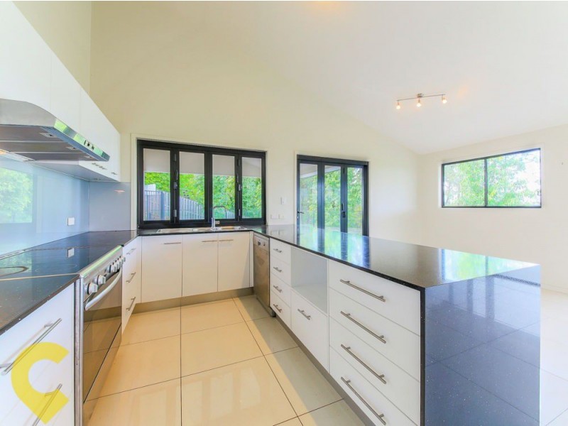 23 Hillary Circuit, Pacific Pines QLD 4211