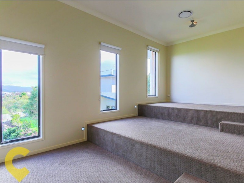 23 Hillary Circuit, Pacific Pines QLD 4211