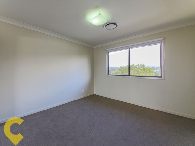 23 Hillary Circuit, Pacific Pines QLD 4211