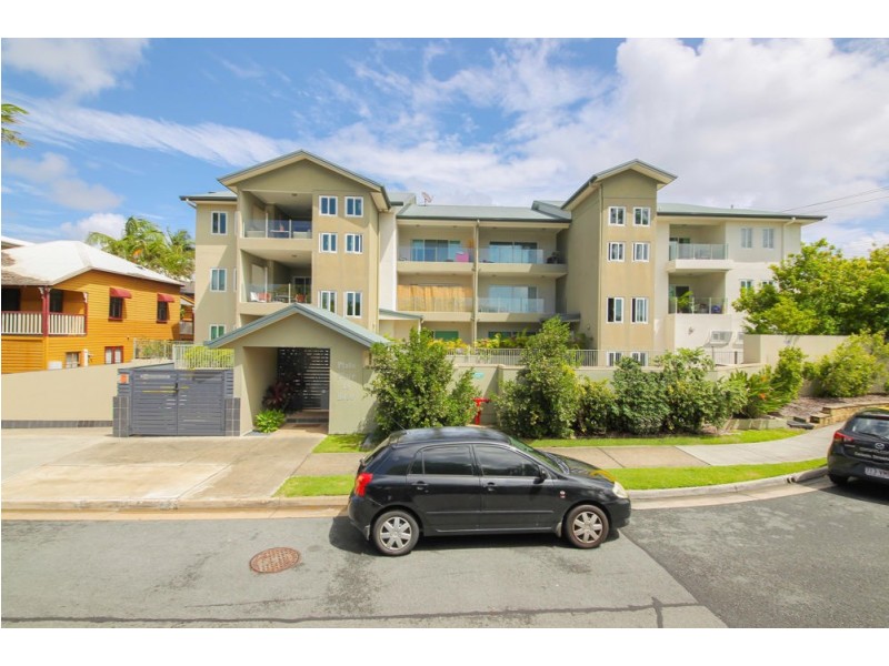 4/18-20 Rose Street, Southport QLD 4215