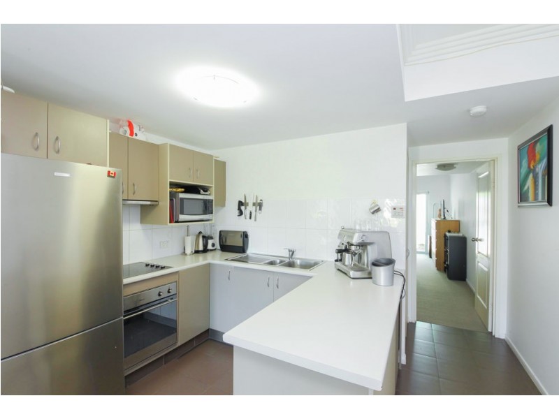 4/18-20 Rose Street, Southport QLD 4215