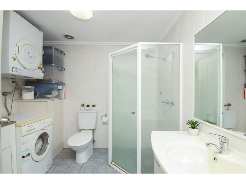 4/18-20 Rose Street, Southport QLD 4215