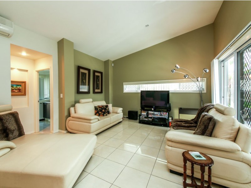 6 Cherry Court, Coomera QLD 4209