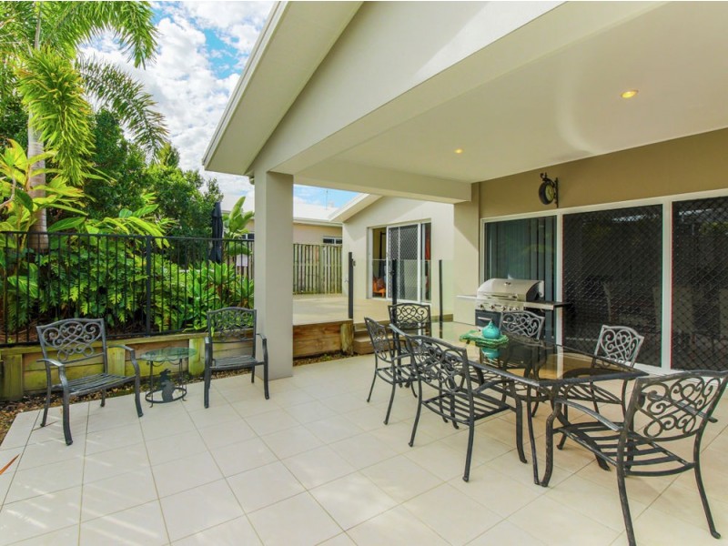 6 Cherry Court, Coomera QLD 4209
