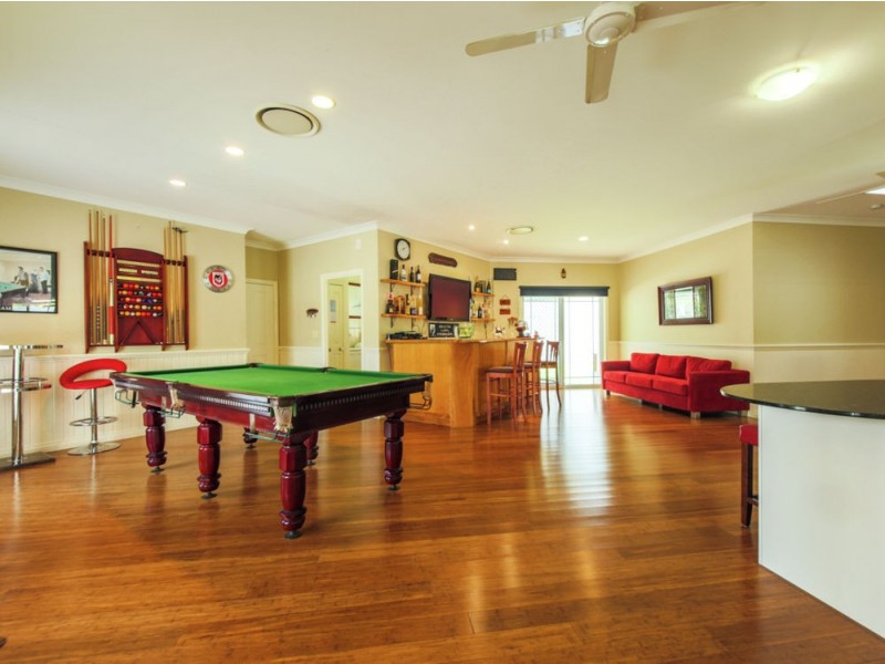 10 Ewingar Court, Helensvale QLD 4212