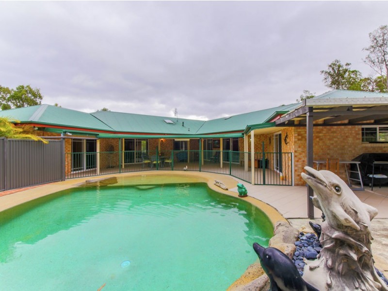 10 Ewingar Court, Helensvale QLD 4212