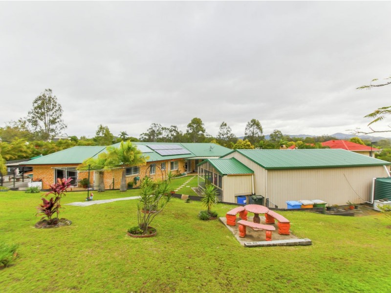 10 Ewingar Court, Helensvale QLD 4212