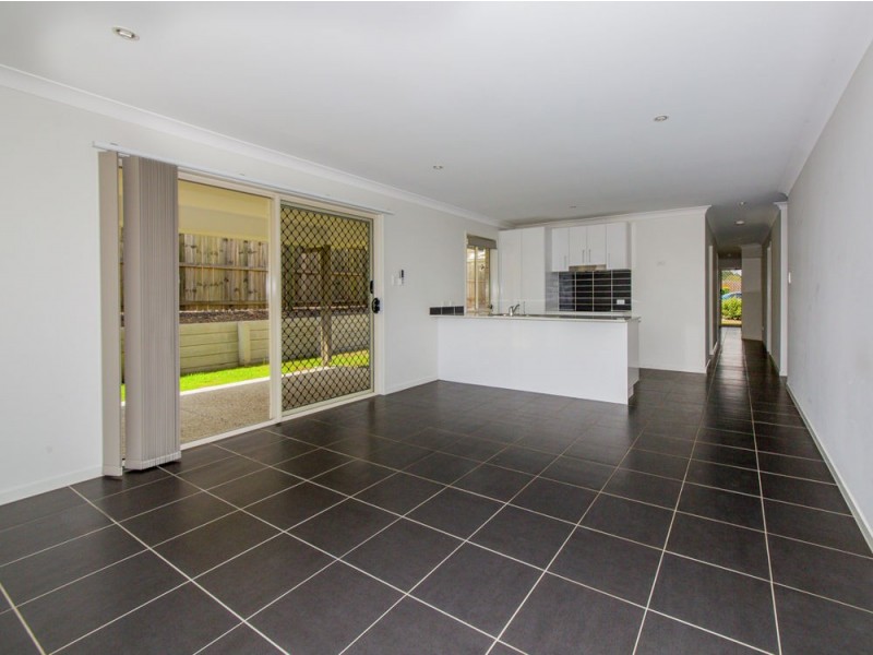7 Cairnlea Drive, Pimpama QLD 4209