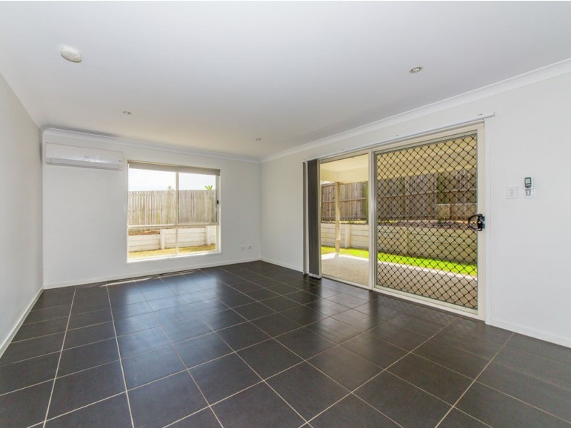 7 Cairnlea Drive, Pimpama QLD 4209
