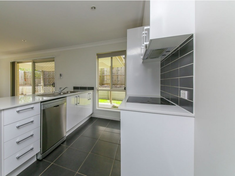 7 Cairnlea Drive, Pimpama QLD 4209