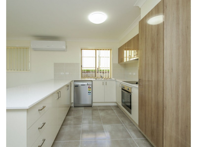17 Leabrook Pl, Pimpama QLD 4209