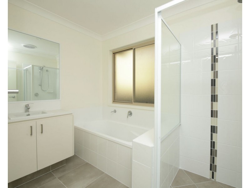 17 Leabrook Pl, Pimpama QLD 4209