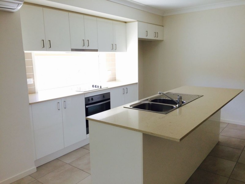 39 Troy Knight Drive, Pimpama QLD 4209
