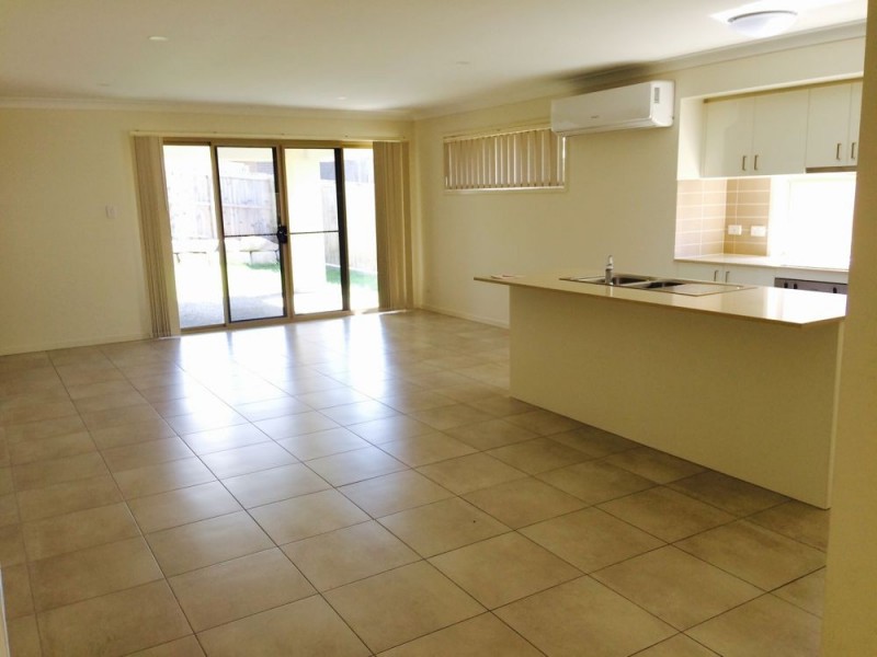 39 Troy Knight Drive, Pimpama QLD 4209