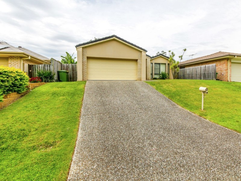 19 Matthews Crescent, Pimpama QLD 4209