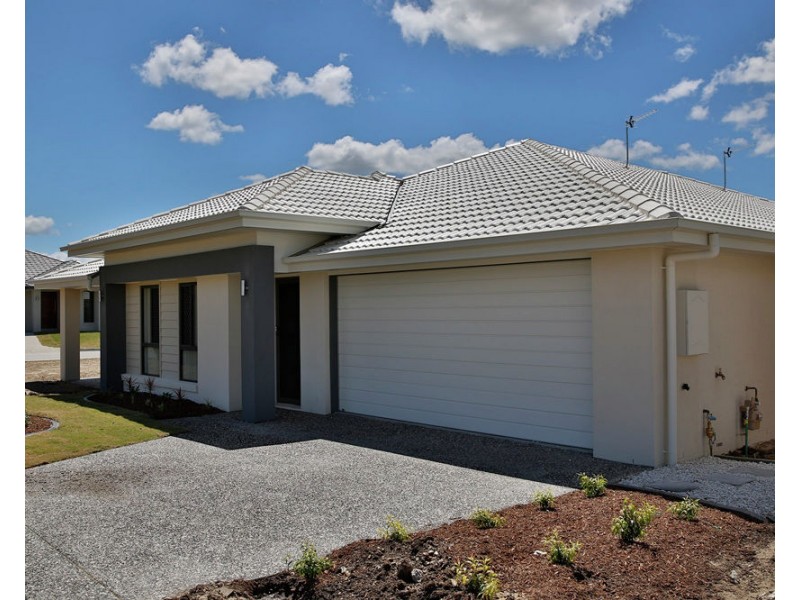8 Taurus Circuit, Coomera QLD 4209