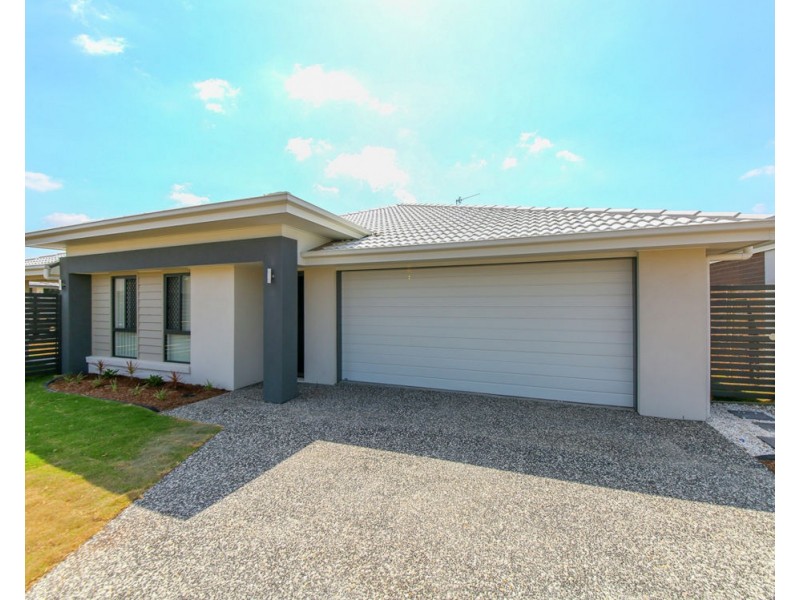 8 Taurus Circuit, Coomera QLD 4209