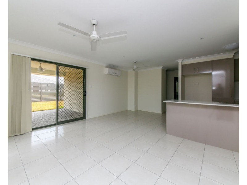 8 Taurus Circuit, Coomera QLD 4209