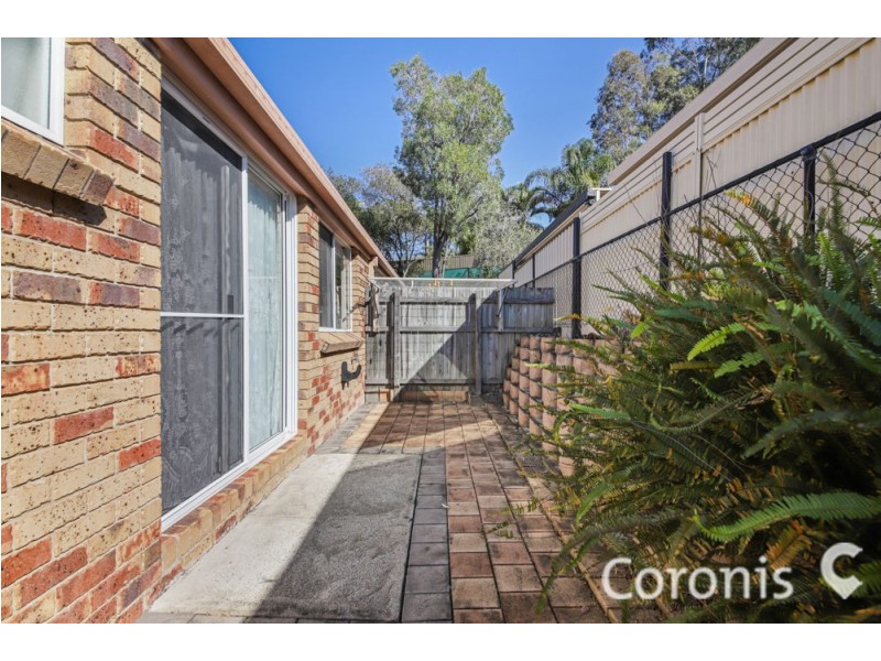 2/56 Village Way, Oxenford QLD 4210