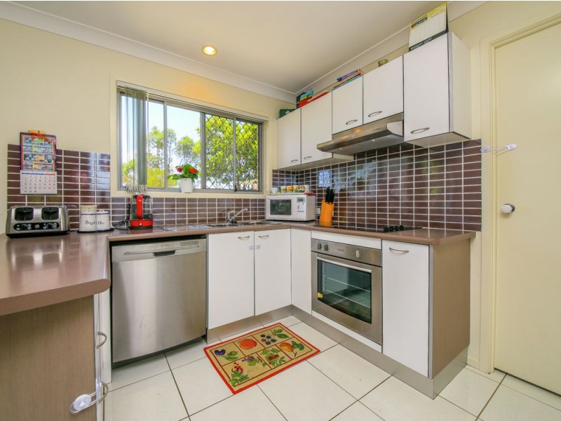 25/30 Carmarthen Circuit, Pacific Pines QLD 4211