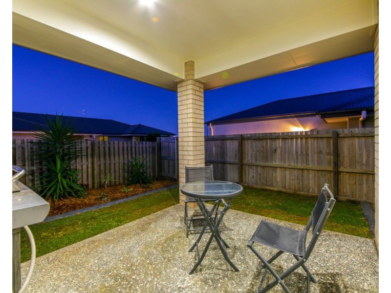 1 Carnarvon Crt, Pimpama QLD 4209