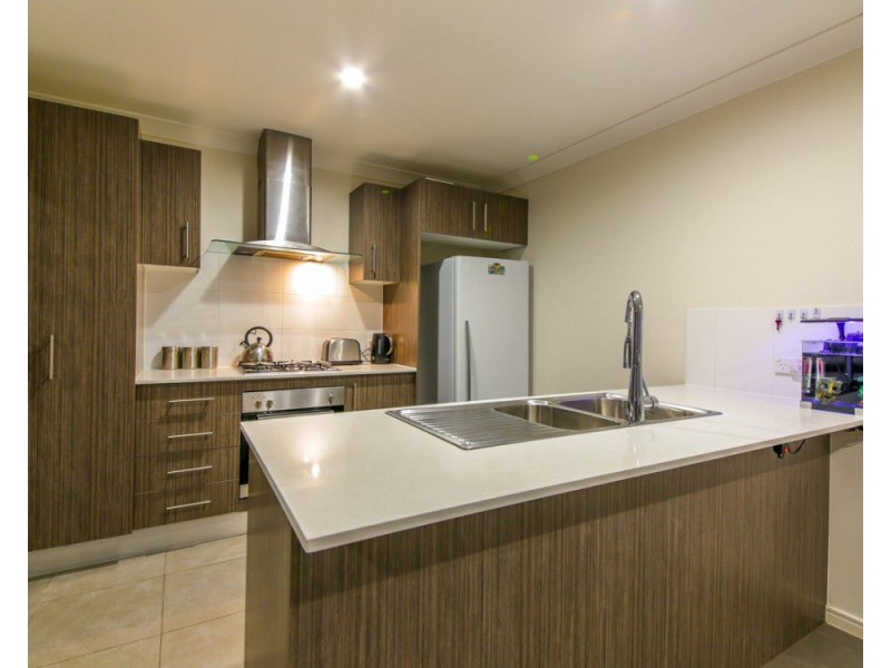 1 Carnarvon Crt, Pimpama QLD 4209
