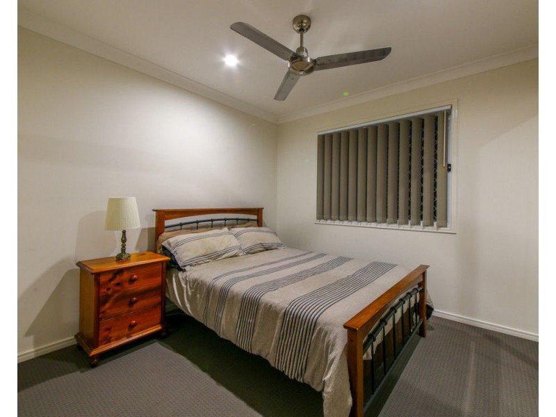 1 Carnarvon Crt, Pimpama QLD 4209