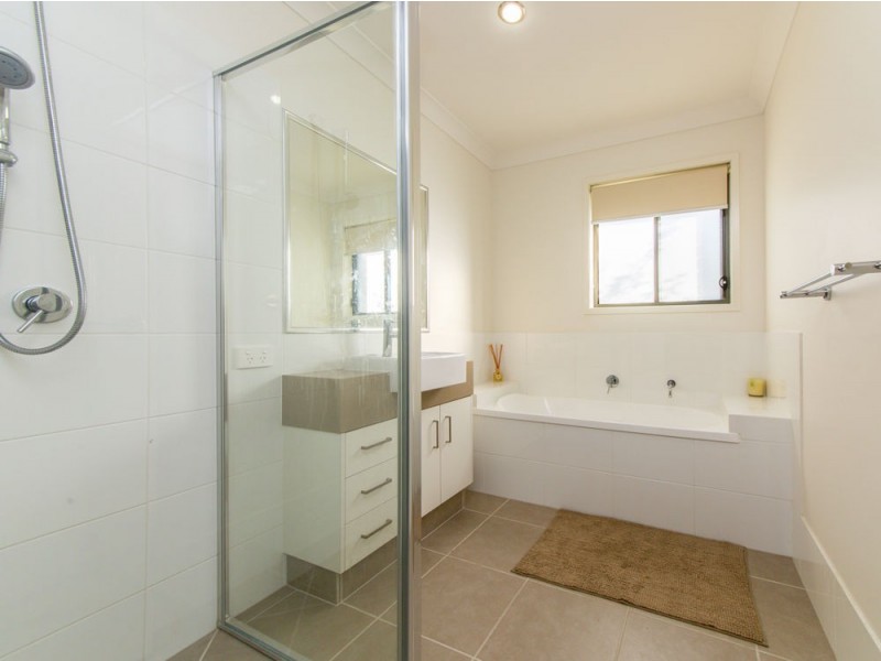1/32 Joshua Place, Oxenford QLD 4210